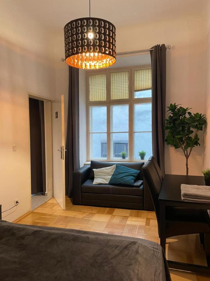 Designer Apartment, 5 Min To Center *