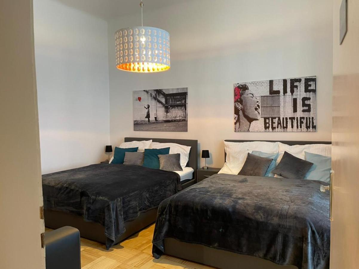 Designer Apartment, 5 Min To Center Apartment *